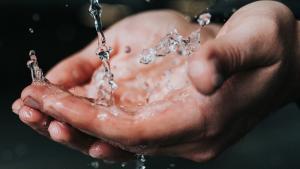 Hände richtig waschen anstatt desinfizieren - wirksamer gegen Coronaviren